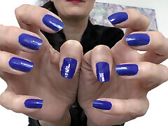 mes longs ongles bleus te rendent faible, joi, lady victoria valente