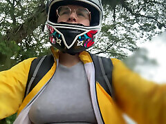Delivering home for DIDI customer without a bra