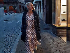 Amateur Blonde Mature Wife Enjoys Naked Sex