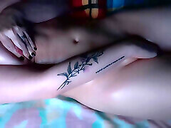 Amelia Ice pleasuring herself while covered in oil