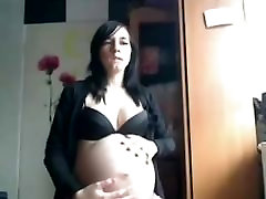 720camscom creampie masseur chole is ready give birth