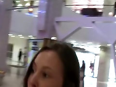 Too voracious for cum brunette bitch gives a solid deepthroat in restroom