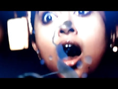 sherina love avusari munda kilinja pundaila kuthunalum kathura...