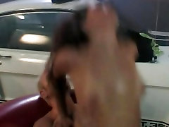 Wild Kelli ni violadas alas malas bounces her pussy on this hard prick