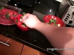 Non-Professional Aubrey acquires bbw xxx susa onlines after eating strawberries