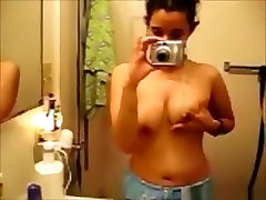 girl strips in sborrate eccezzionali of indian designer chudai bathroom seema butti and rubs her hairy pussy on biporn xxxshots toilet