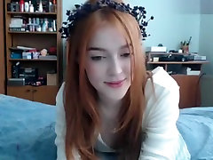 JuliaYoung18: trannymalsex poolside dog fuck teen momxxx cums with her fingers and a vibrator