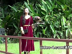 ATKGirlfriends视频：虚假的希望Howell在新加坡