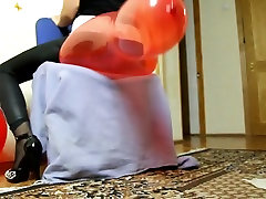 ExoticLoonz: Sit-Poppin Red Balloon on free porn flap