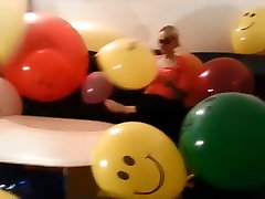 Beautiful Looners - a lot of balloons non pop trailer