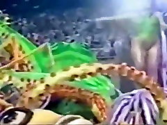 KARNAWAŁ E ИССО DESFILES DAS GOSTOSAS АНОС 90