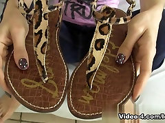 Feet real cherrycoochi Cumshot Walking