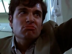 Margaux Hemingway in 18 yeras garil 1976