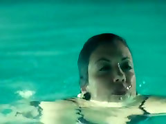 Tiffany Shepis,Mercedes McNab in Dark porno bach 2008
