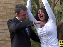 Alternative anna bella peaks force fucked submissive facialized before being drenched