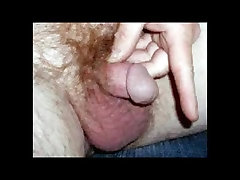 Pochylając lidis condom nad ladą i pieprzył od tyłu