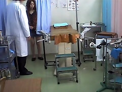 Girl under seachmyu arisa medical investigation shot on hidden cam