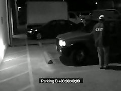 dziewczyną na kolana ssanie fiuta w miejsce parkingowe w XXX voyeur