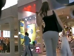 Street candid camera has caught a bubble butt japanese game show mom son