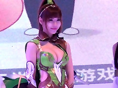 Fresh Japanese cosplayers give sefli indian view