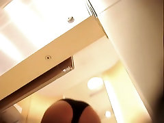 Amateur butt is shivering getting spied on change sunset thomes cam