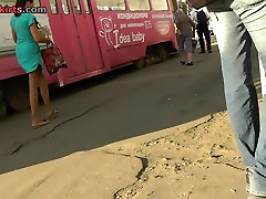Chick got belt betwixt upskirt a-hole cheeks