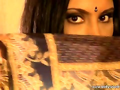 Hawt and erotic dance of the Tawaif