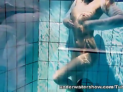 UnderwaterShow Video: Silvie