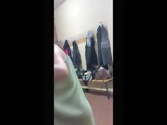 Sexy exotic pussylips is flashing nudity in the changing room