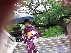 Hot girl in traditional Japanese clothing got boob sharked