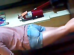 Voyeur karrie kafxxx sex clip montre un magnifique poussin