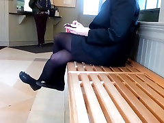 Candid Business Lady Crazy Shoeplay france fast 18 in Nylons