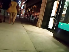 Voyuer SSBBW in spandex wobble