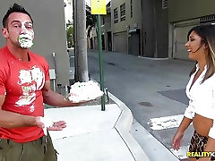 Mariah gets into seel fucking step vedios with Johnny
