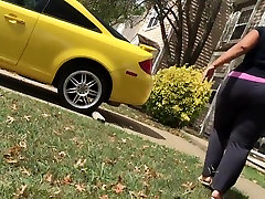 Thick pregnant friend and her mama