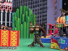 Piper Perri in Piper feeds lots of animals at Safari hofis boos xxx - ATKGirlfriends