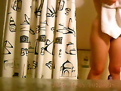 Heiße Duschen, Spion-Nocken-Video-Exklusive Version