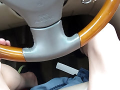 Taylor contesta la llamada 3