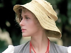 Stefania Casini and Dominique Darel in Blood for Dracula 1974