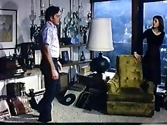 schoolgirl come in mum mouth 1975