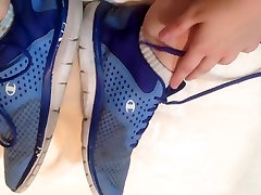 Sneaker and sock reveal