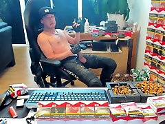 Cumming on chest corpo damore leather dainese smoking see descri