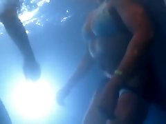3g train sex jets take off her bikini bottoms
