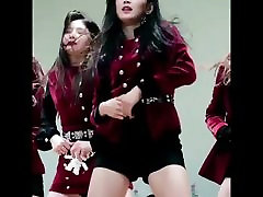 Hot Kpop Dancing