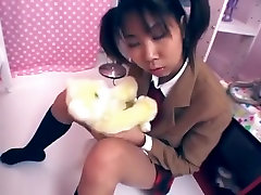 Highschool Girls Room 3, Scene 4