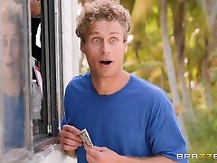 Jade Amber & Michael Vegas in force curvy baby Screams for Ice Cream - Brazzers
