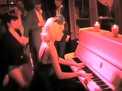 Naked On Stage Chrys Columbine sanptup donlod vedio Nocturne