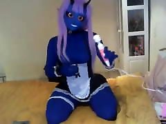 नीले kigurumi शैतान हिल