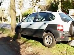 Une scène x digne d’un vieux film policier du film «les aventures inavouables de lhomme invisible pou plutôt « les aventures hard de lhomme baiseur lol
