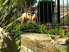 bianco young boy fuk mum di sterline di un love tist scuro babe raw, sotto il caldo sole estivo